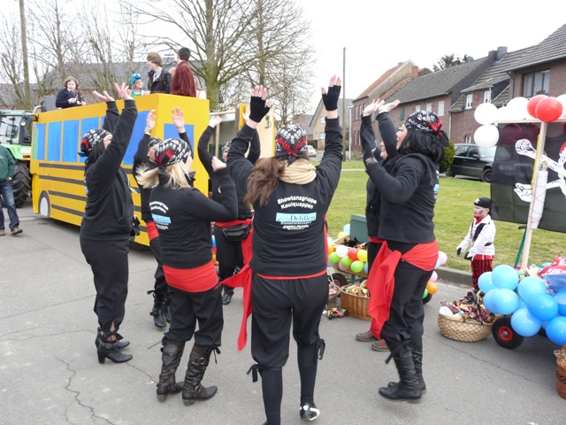 Karneval Umzug Horst 2012-0031.JPG